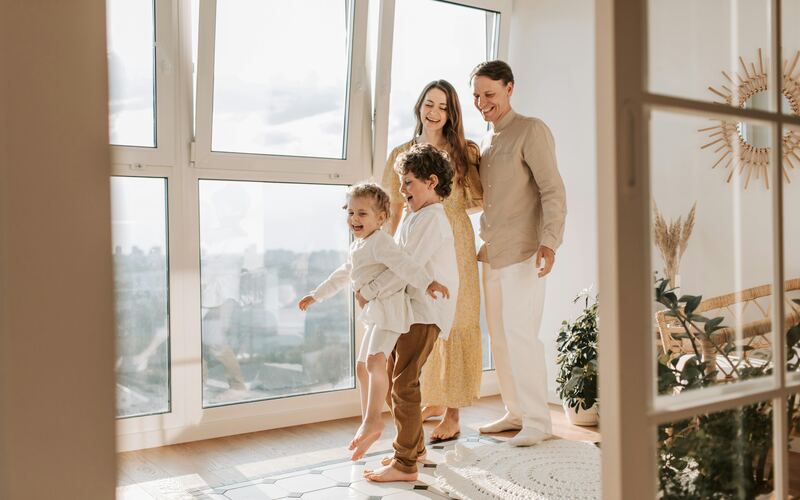 Expat nanny on French Riviera with family